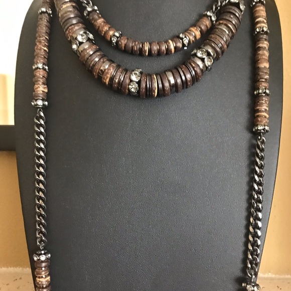 Gorgeous Givenchy Necklaces - Picture 3 of 9